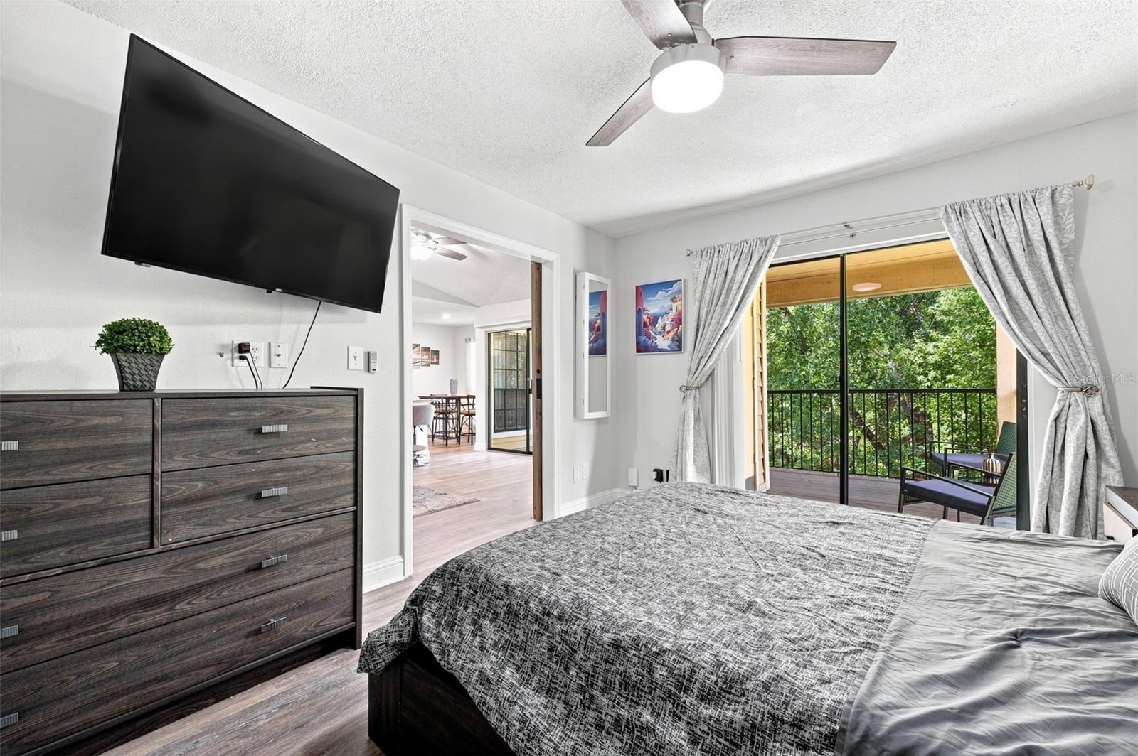 8630 Mallard Reserve Dr #203 Property Photo 17
