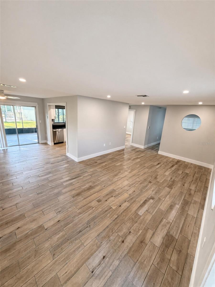 12033 Kay Dr Property Photo 2