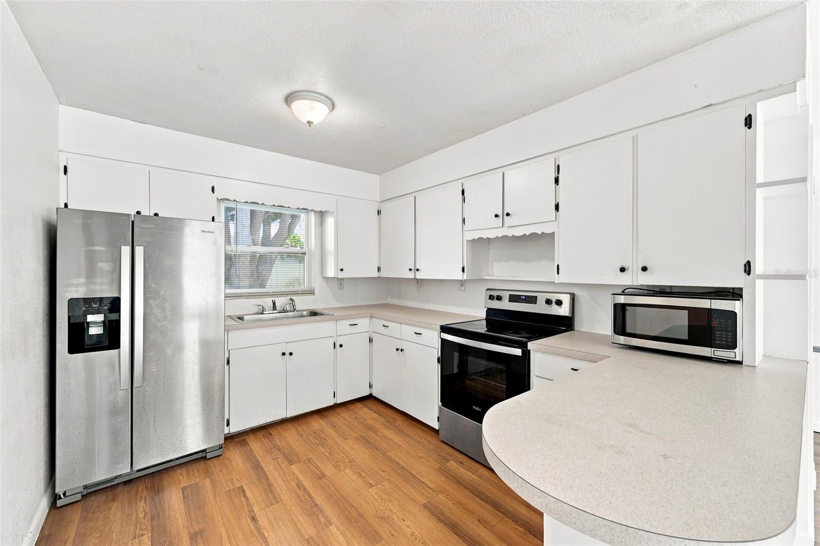 610 12th St Nw Property Photo 11