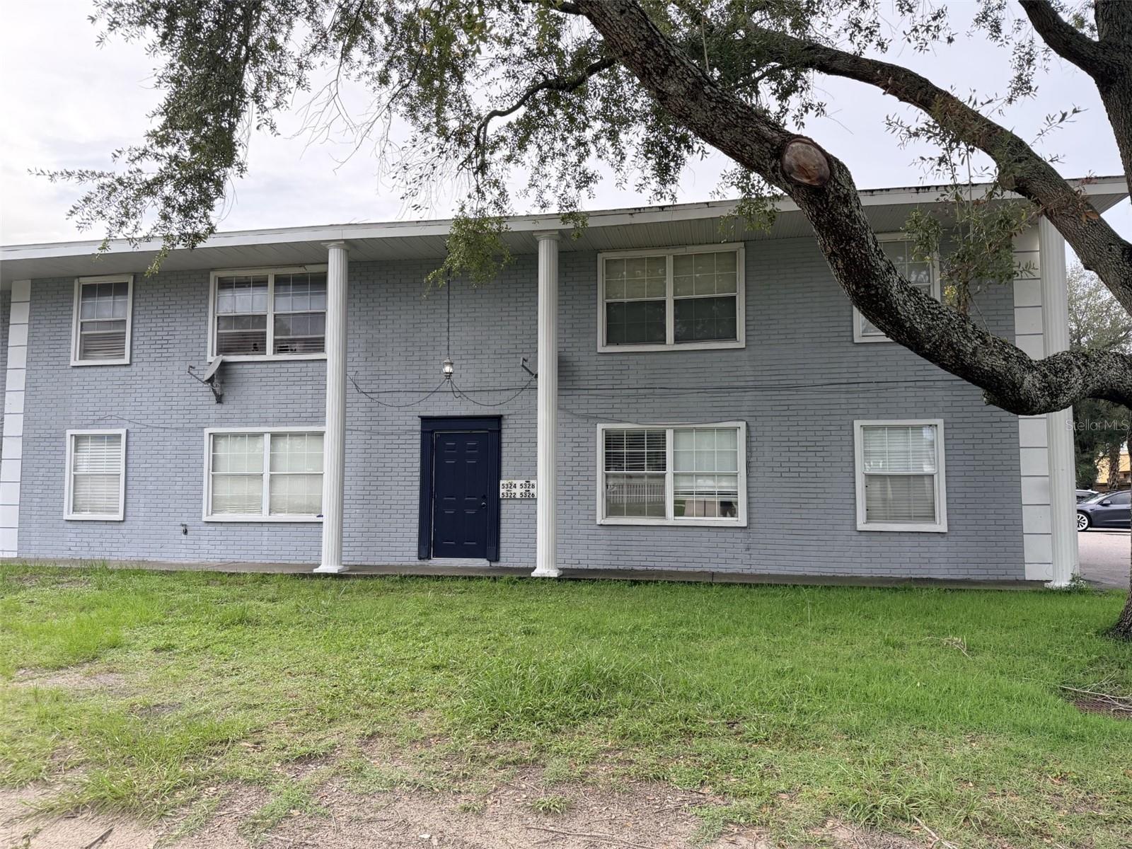 5328 Whiteway Dr Property Photo 4