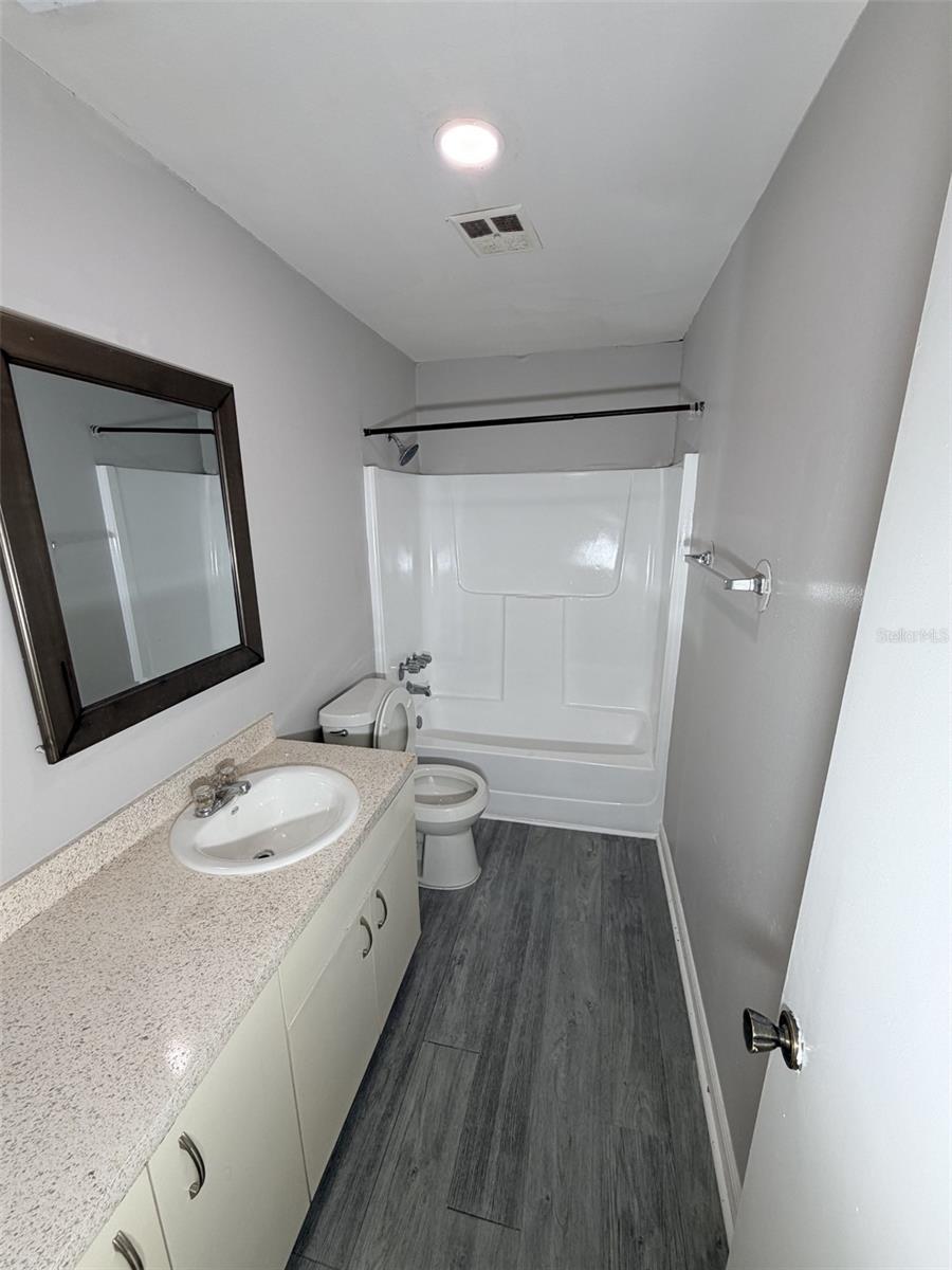 5328 Whiteway Dr Property Photo 8