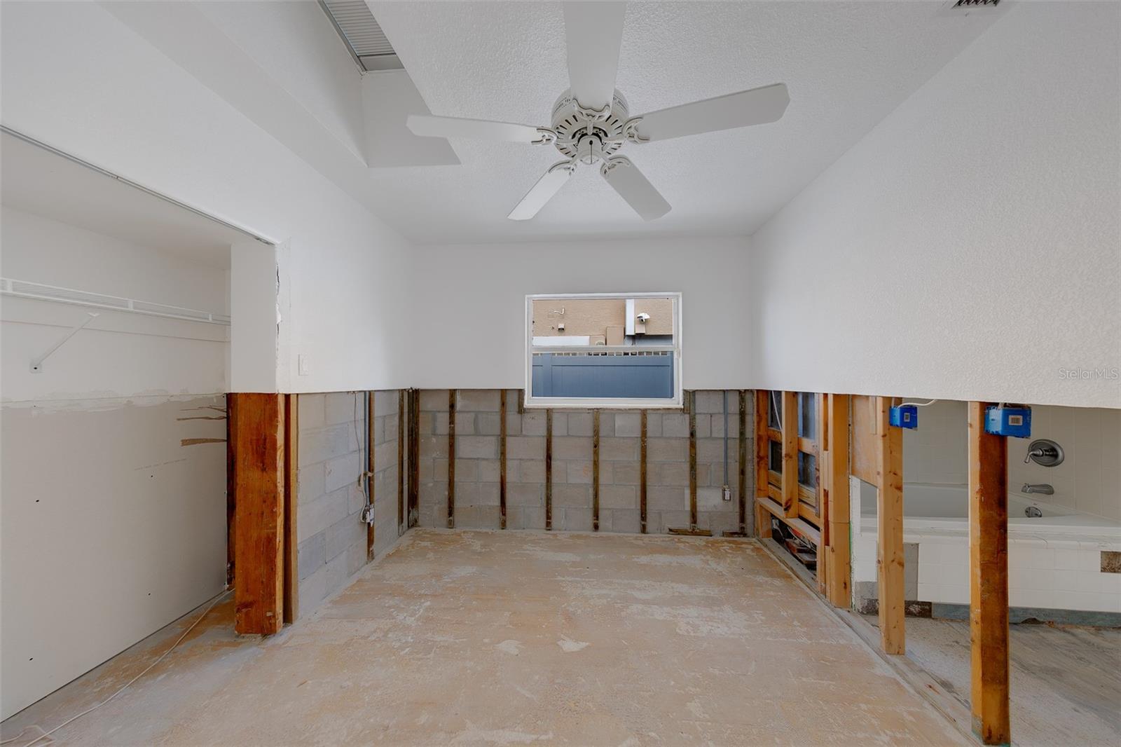 814 Bay Point Dr Property Photo 43