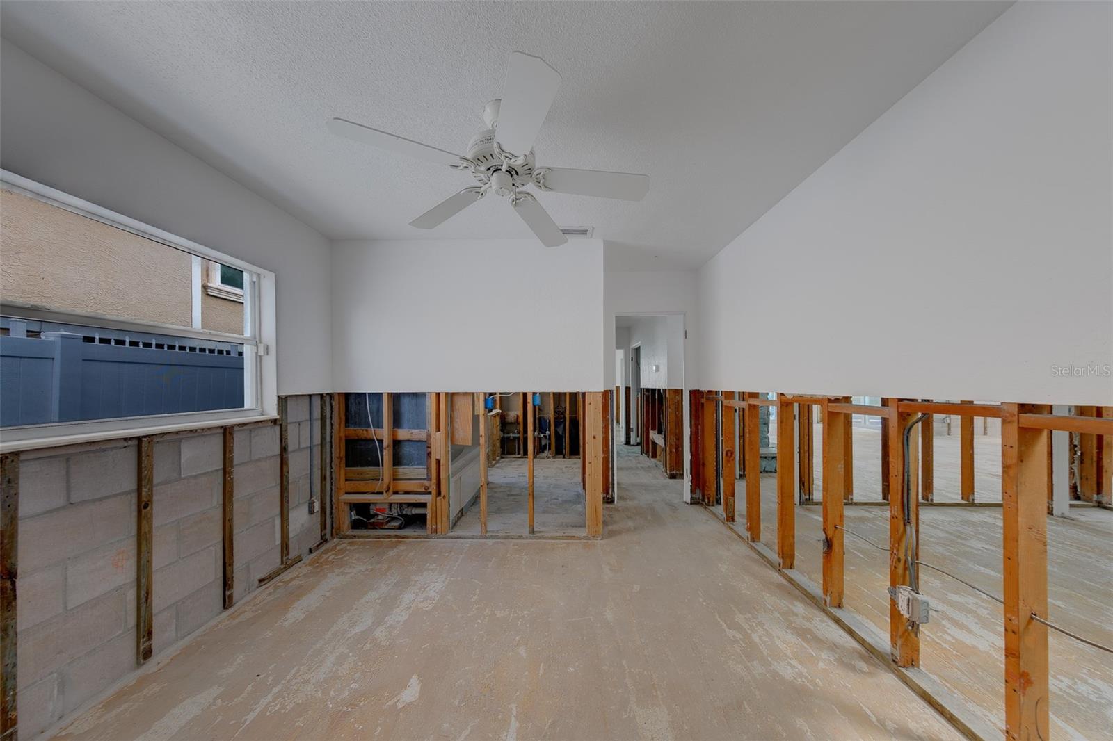 814 Bay Point Dr Property Photo 45
