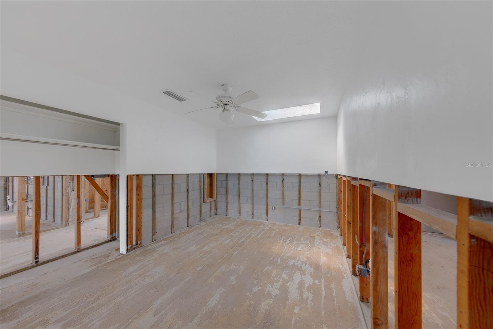 814 Bay Point Dr Property Photo 47