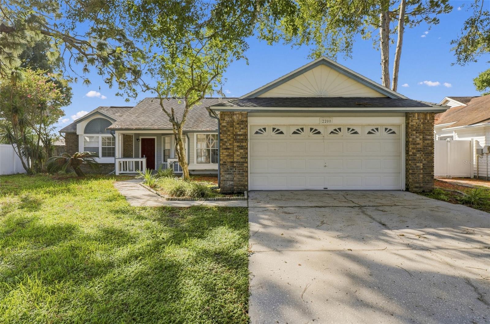 2208 MOON SHADOW RD