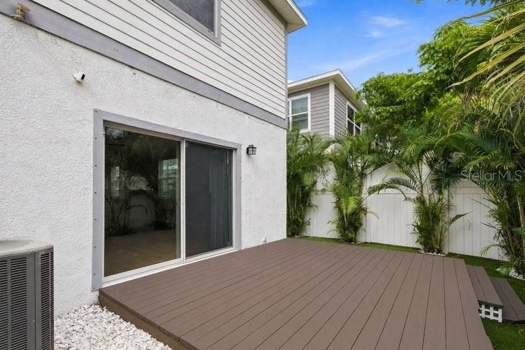2704 W Gray St #a Property Photo 13