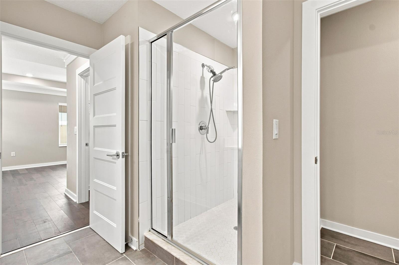 2704 W Gray St #a Property Photo 19