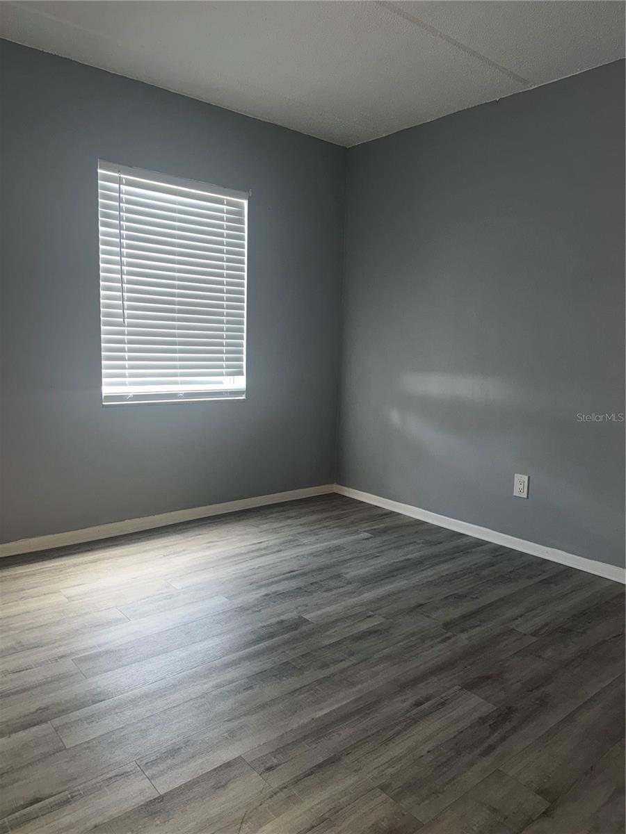 1125 83rd Ave #b Property Photo 16