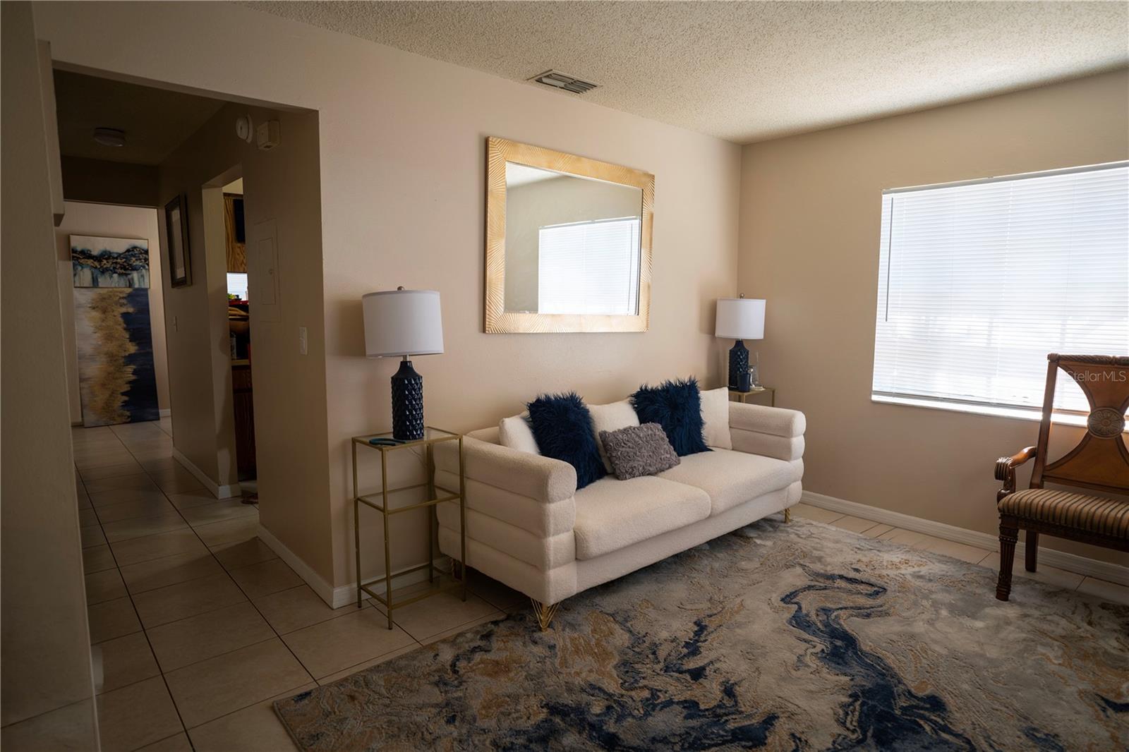 201 Century Blvd #a Property Photo 5