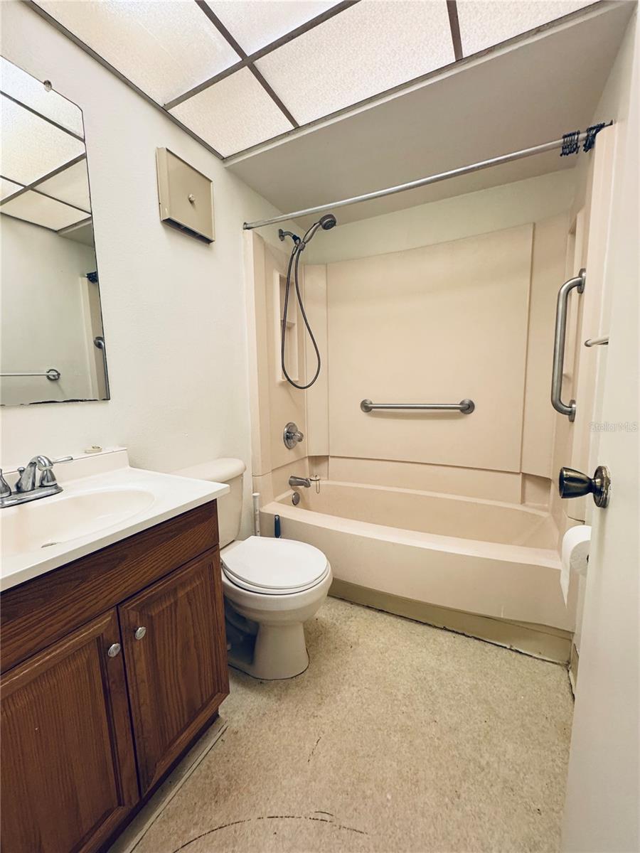 2452 Enterprise Rd #23 Property Photo 4
