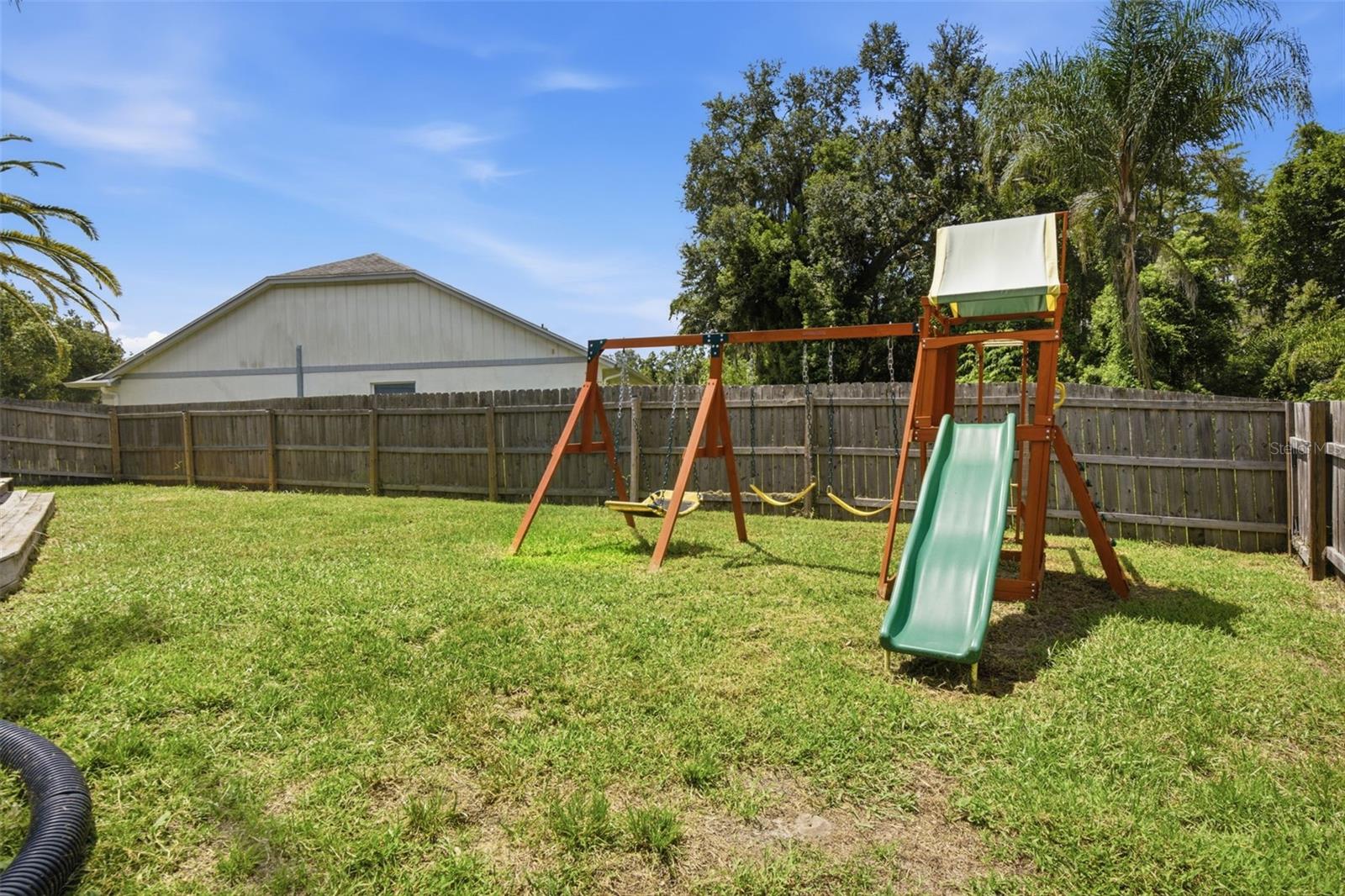 28707 Raleigh Pl Property Photo 34