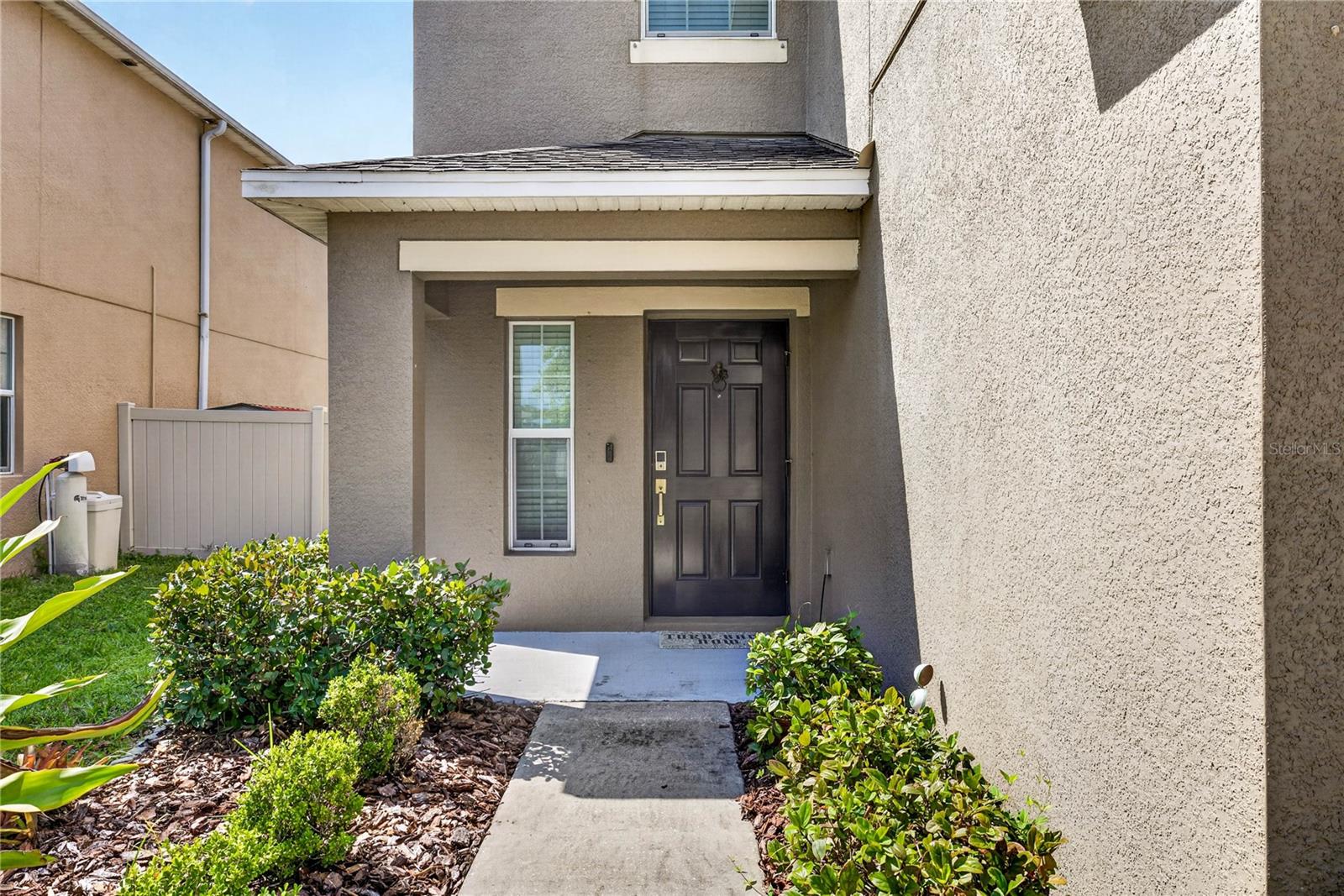 13752 Reindeer Cir Property Photo 3