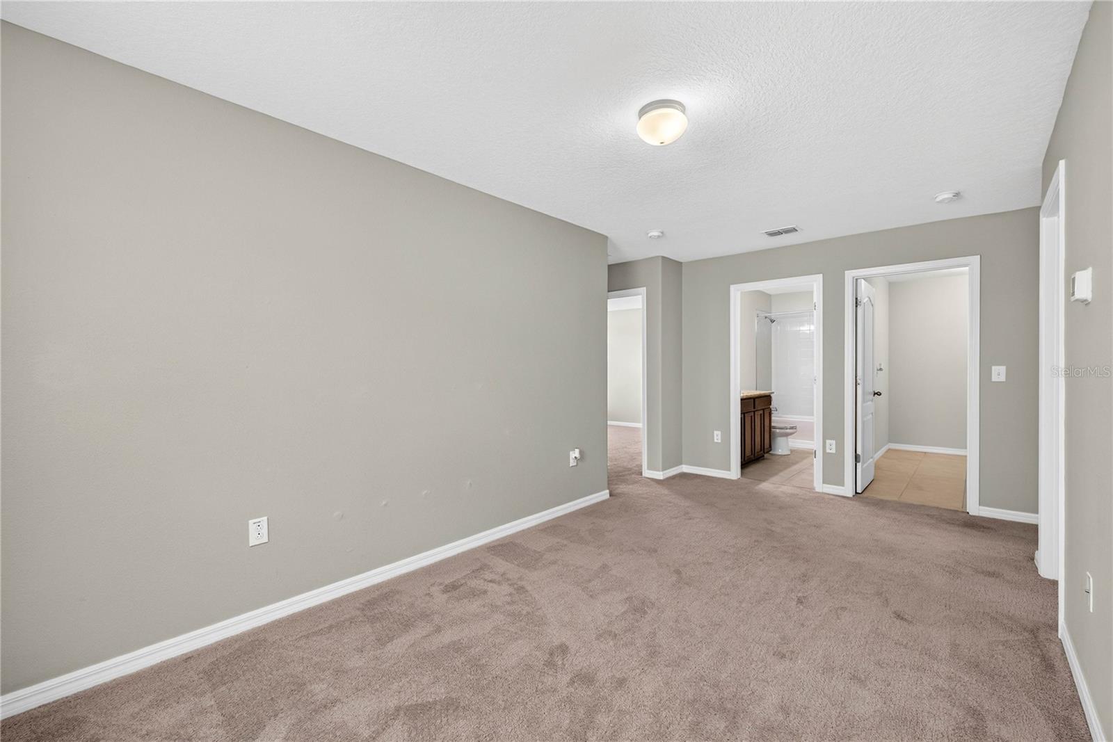 13752 Reindeer Cir Property Photo 17