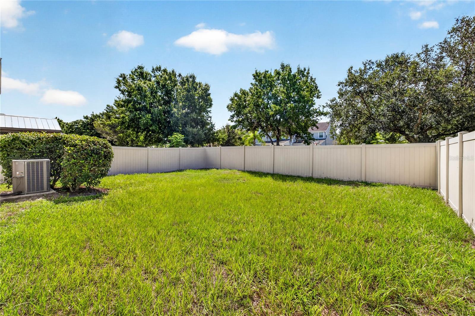 13752 Reindeer Cir Property Photo 37