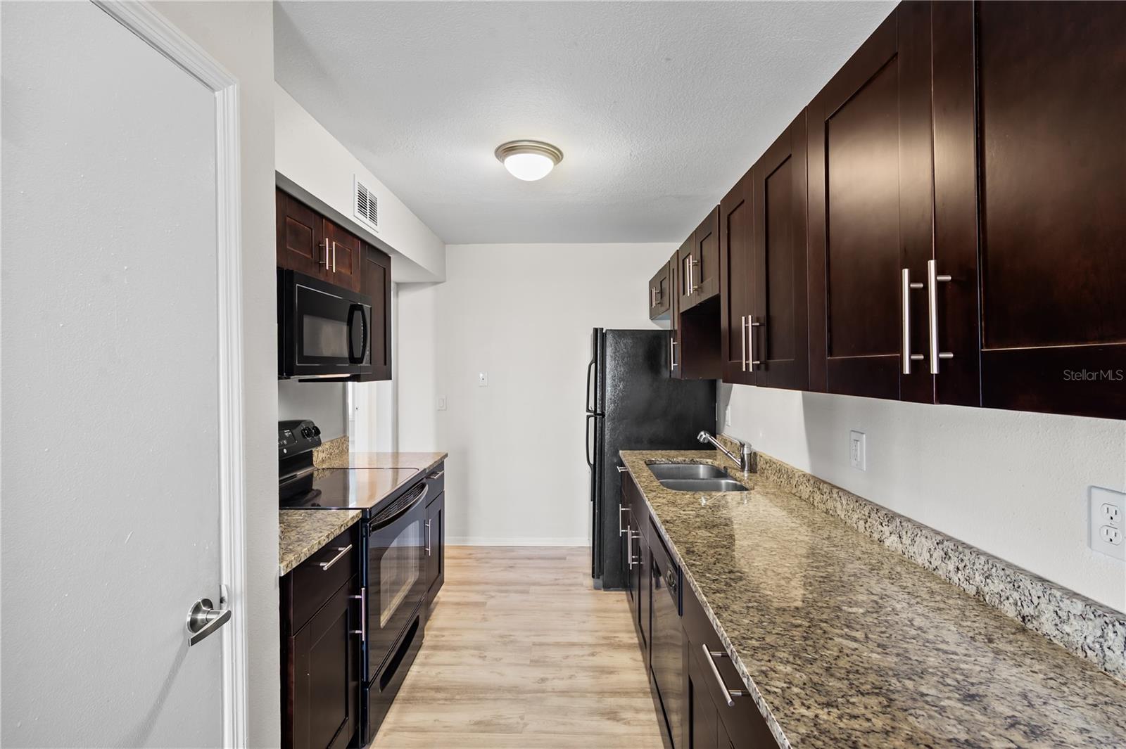 111 Seahorse Dr Se #a Property Photo 14