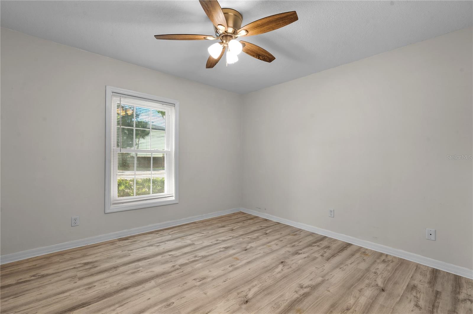 111 Seahorse Dr Se #a Property Photo 21