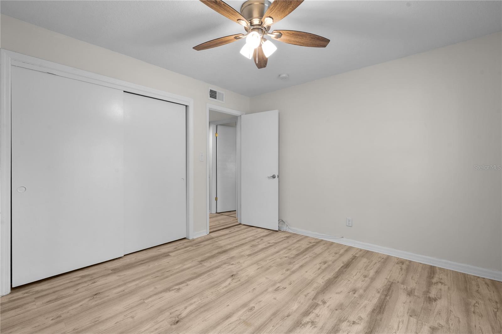 111 Seahorse Dr Se #a Property Photo 23