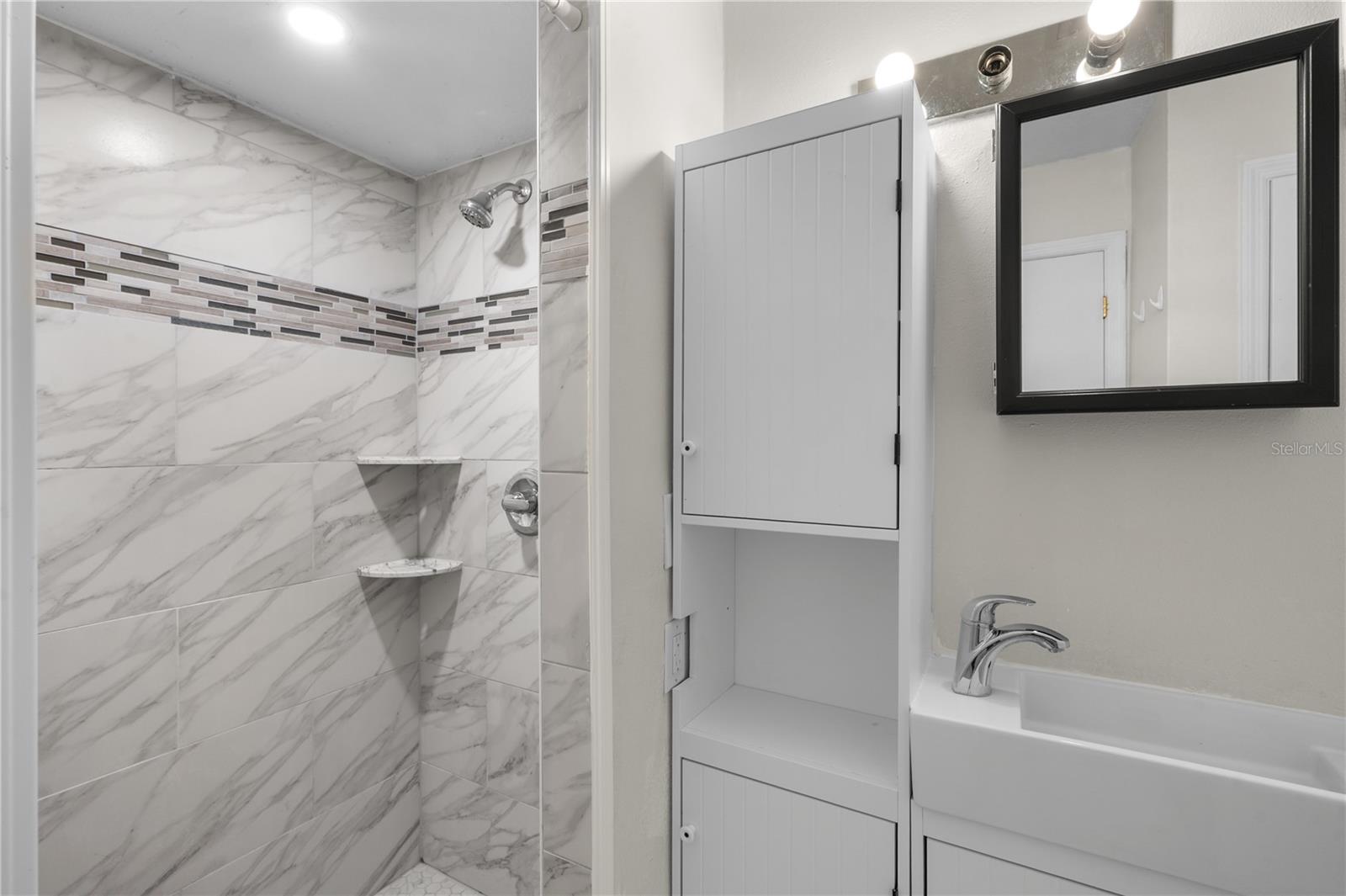 111 Seahorse Dr Se #a Property Photo 32