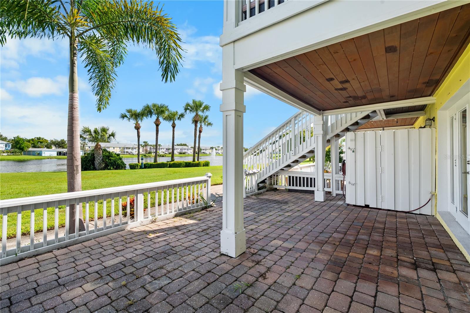 111 Seahorse Dr Se #a Property Photo 34