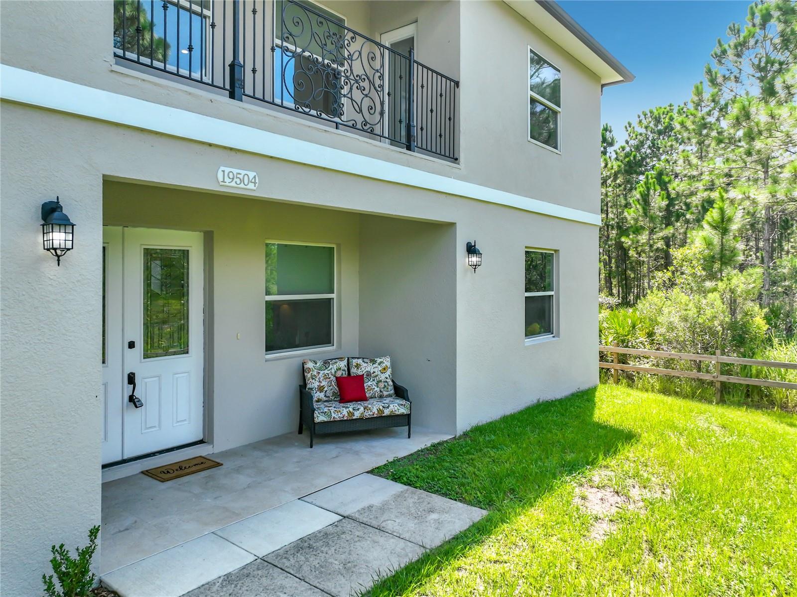 19504 Robertson Street Property Photo 7