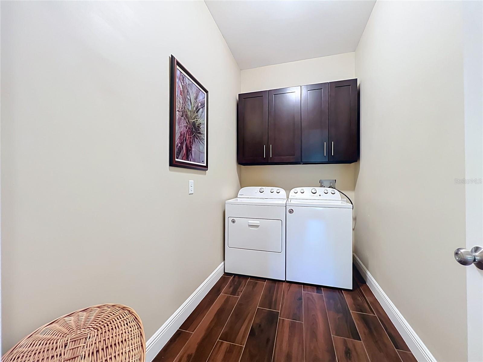 19504 Robertson Street Property Photo 24
