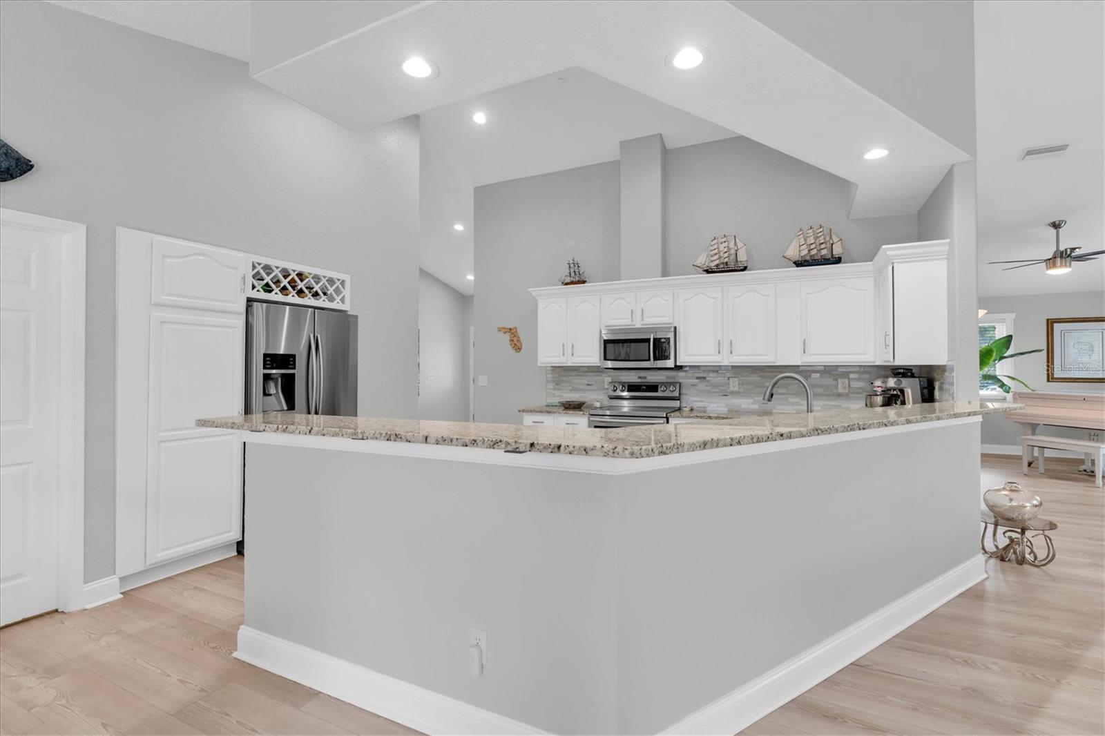 6501 Mockingbird Way S Property Photo 16