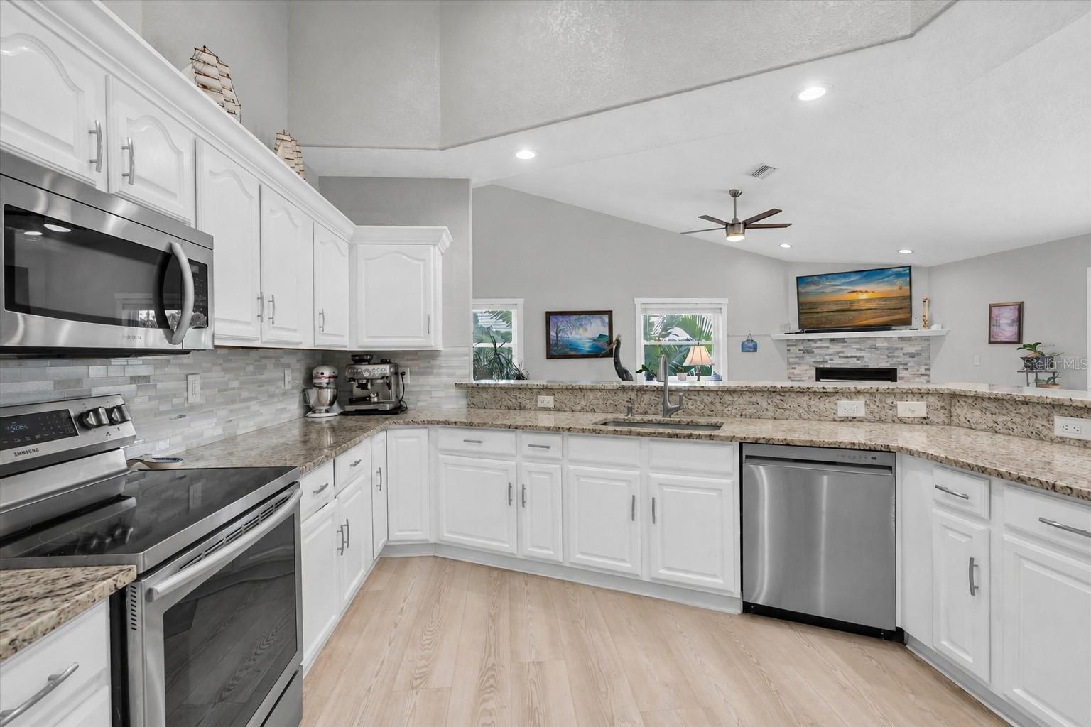6501 Mockingbird Way S Property Photo 17