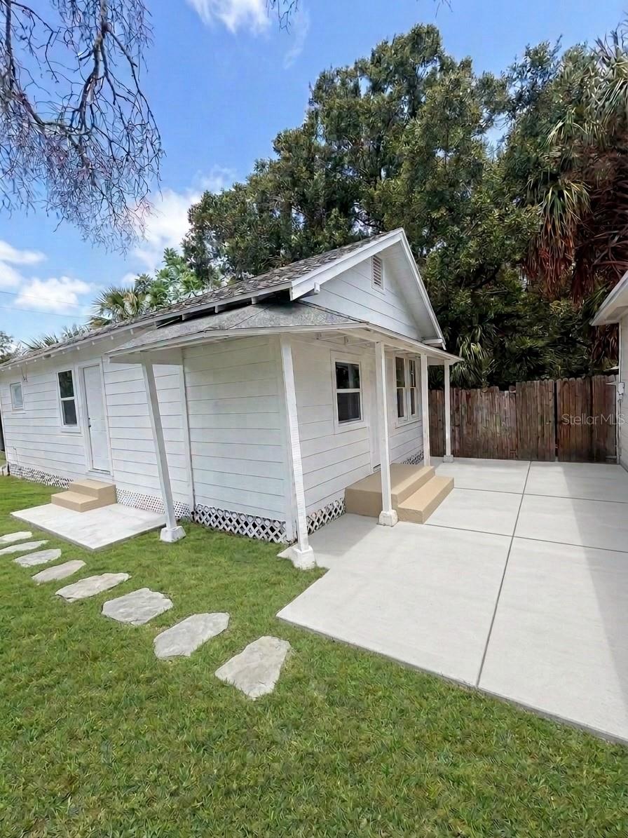 1543 43rd St S #b Property Photo 2