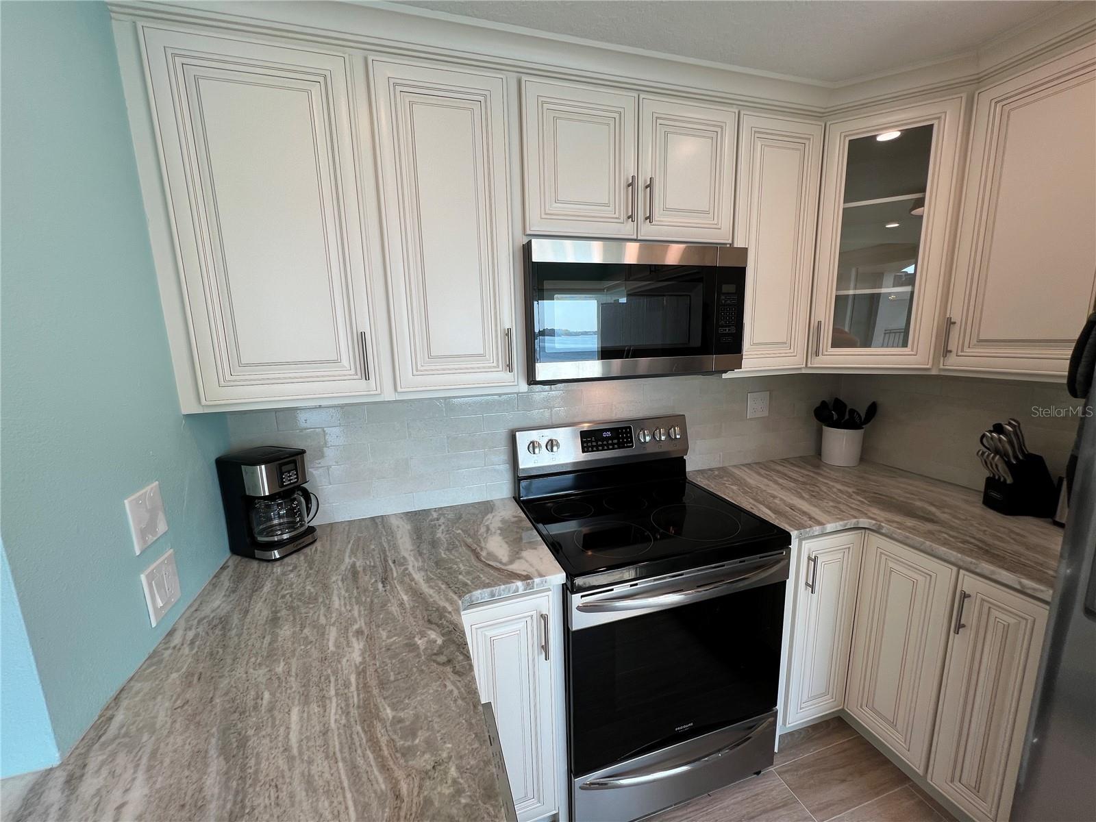 5541 Puerta Del Sol Blvd S #415 Property Photo 11