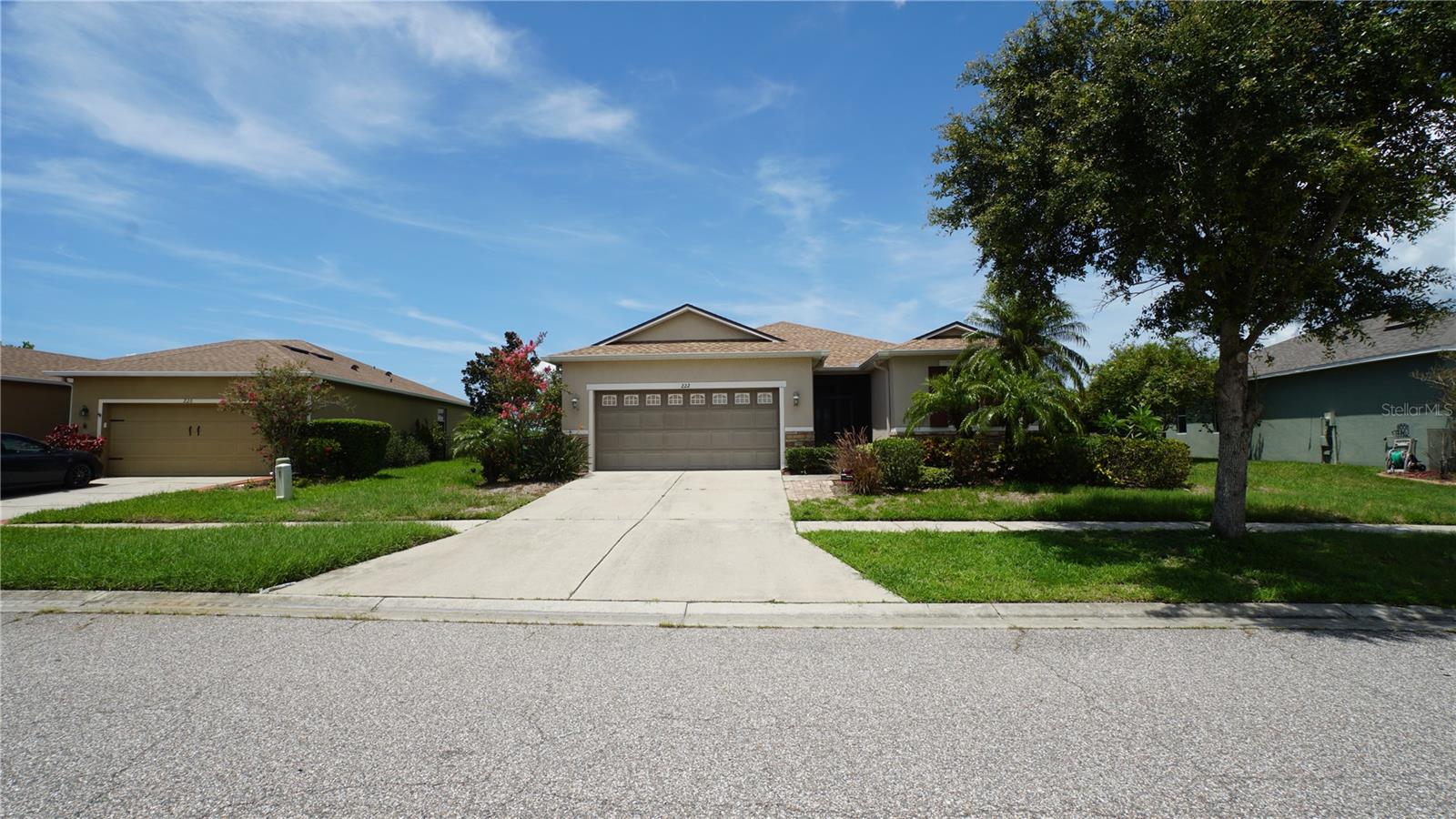 222 Star Shell Dr Property Photo 3