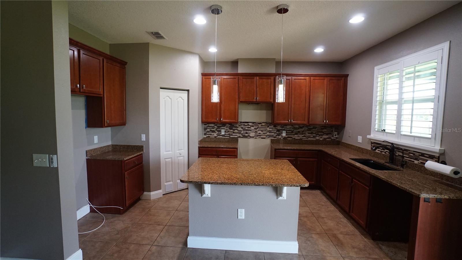 222 Star Shell Dr Property Photo 5