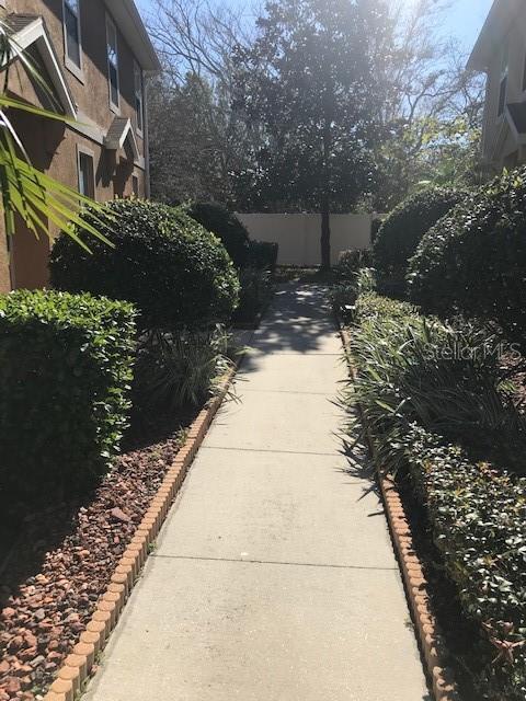 7708 Red Mill Cir Property Photo 4