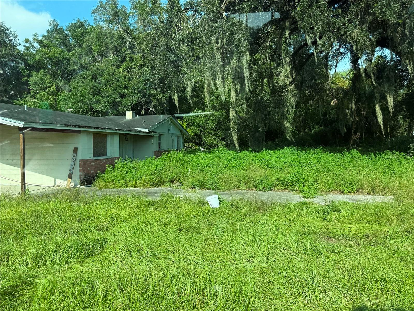 9410 E Fowler Ave Property Photo 1