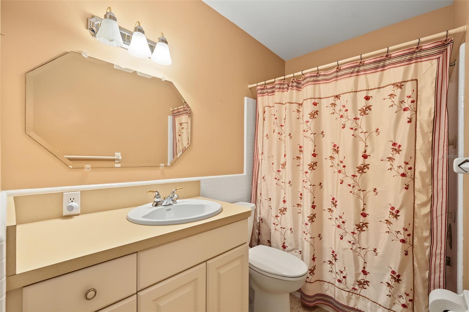 981 Stephen Foster Dr Property Photo 22