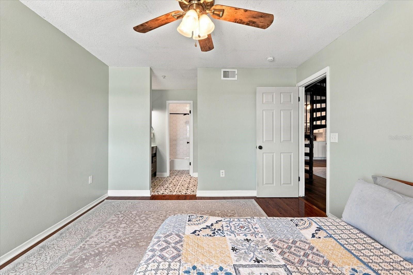 2400 Feather Sound Dr #133 Property Photo 13