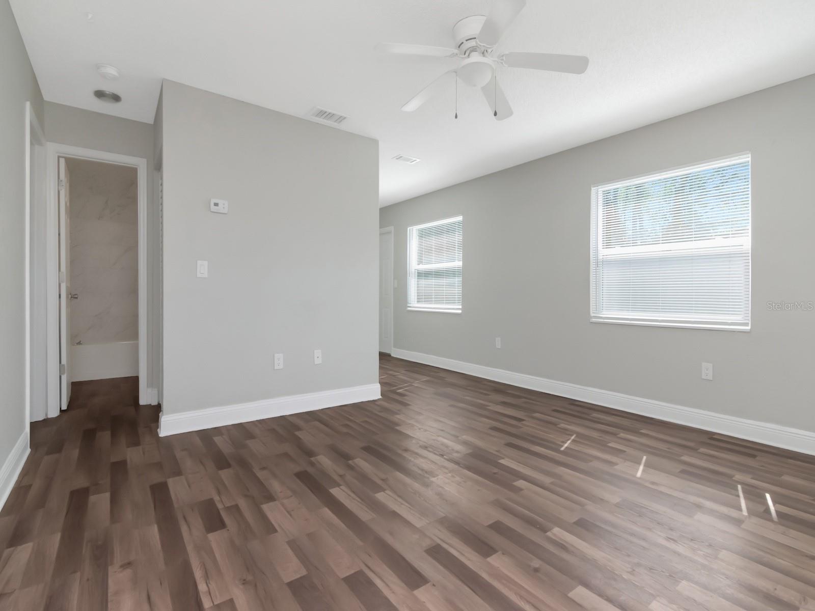 1209 62nd Ave E Property Photo 9