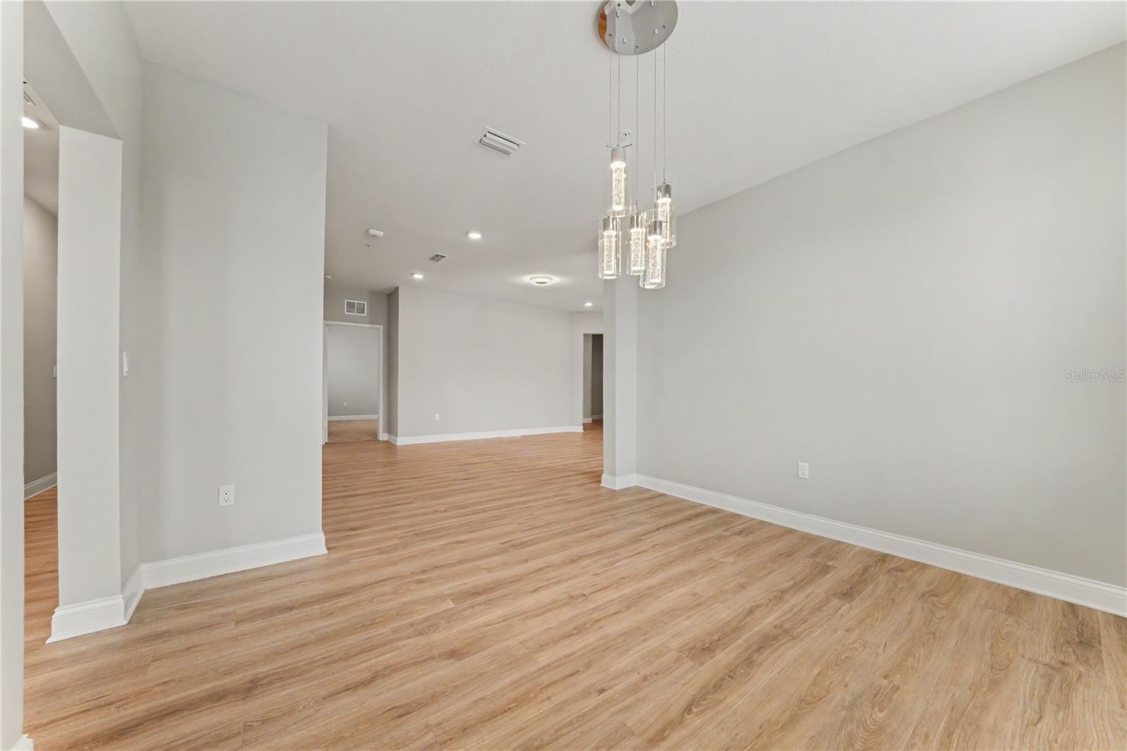 7505 Laureate Blvd #2407 Property Photo 11