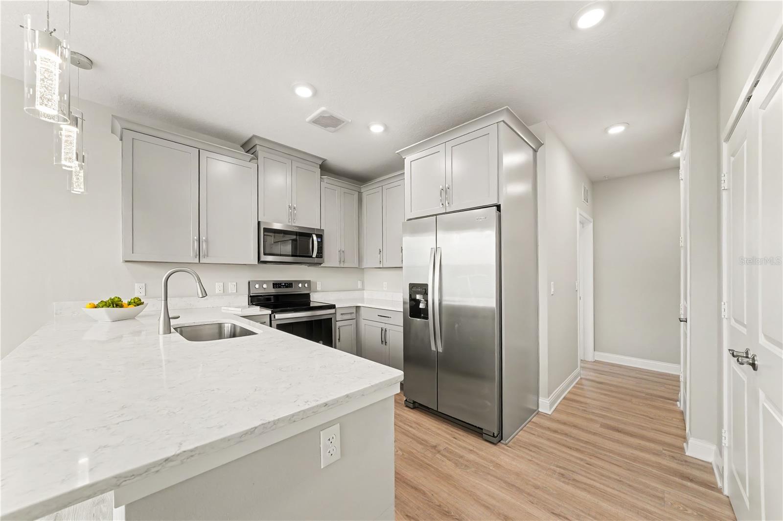 7505 Laureate Blvd #2407 Property Photo 14