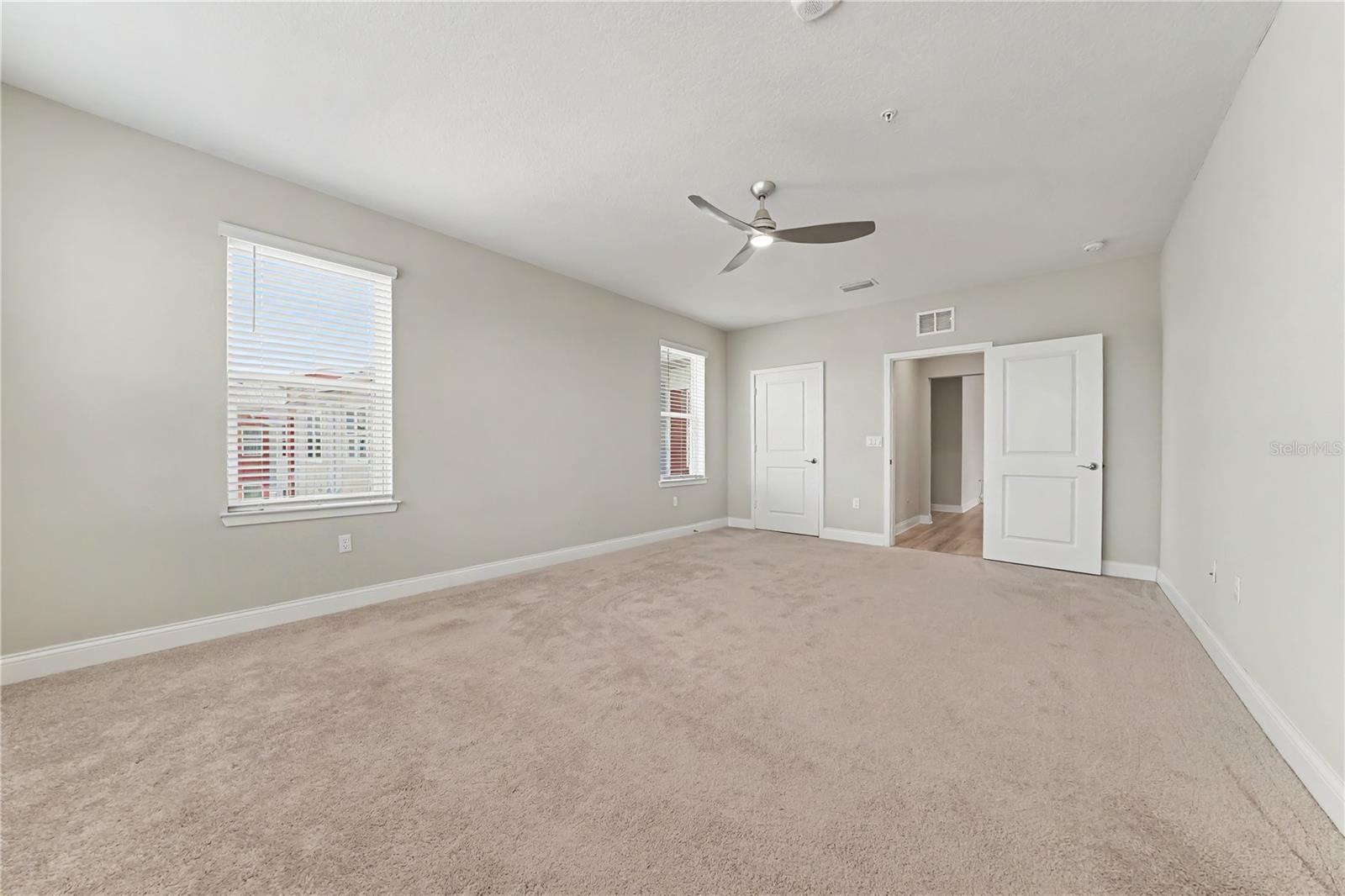 7505 Laureate Blvd #2407 Property Photo 22
