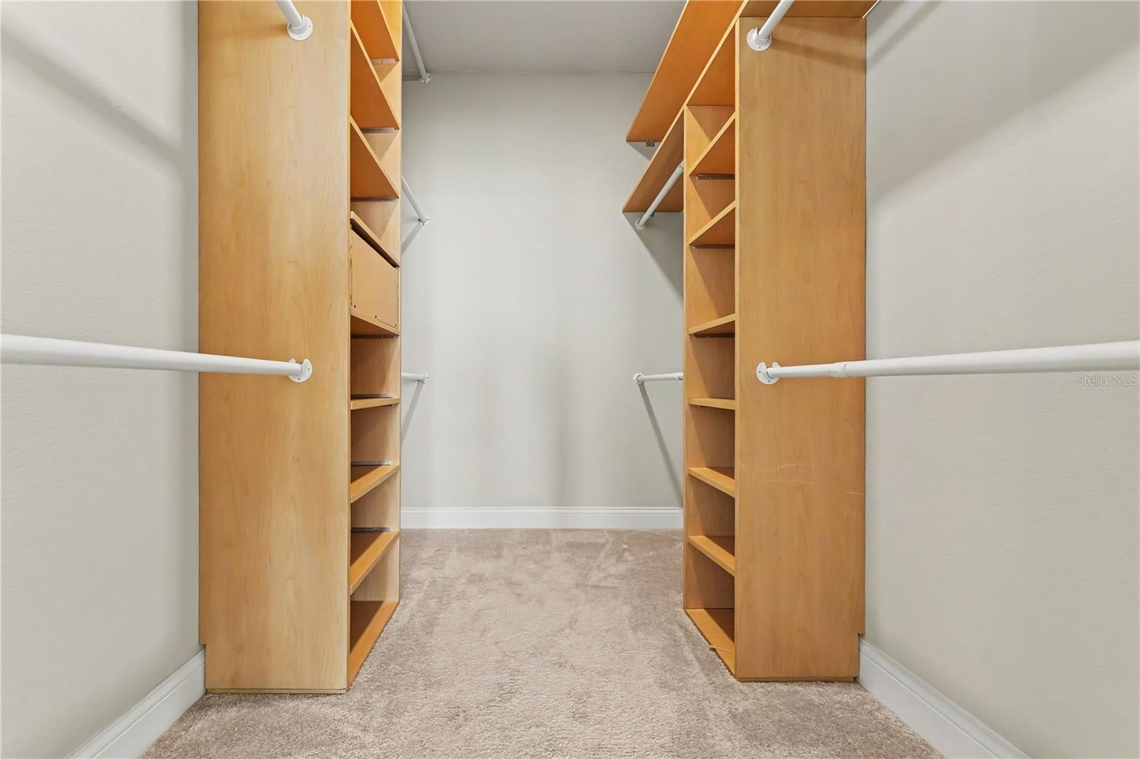 7505 Laureate Blvd #2407 Property Photo 25
