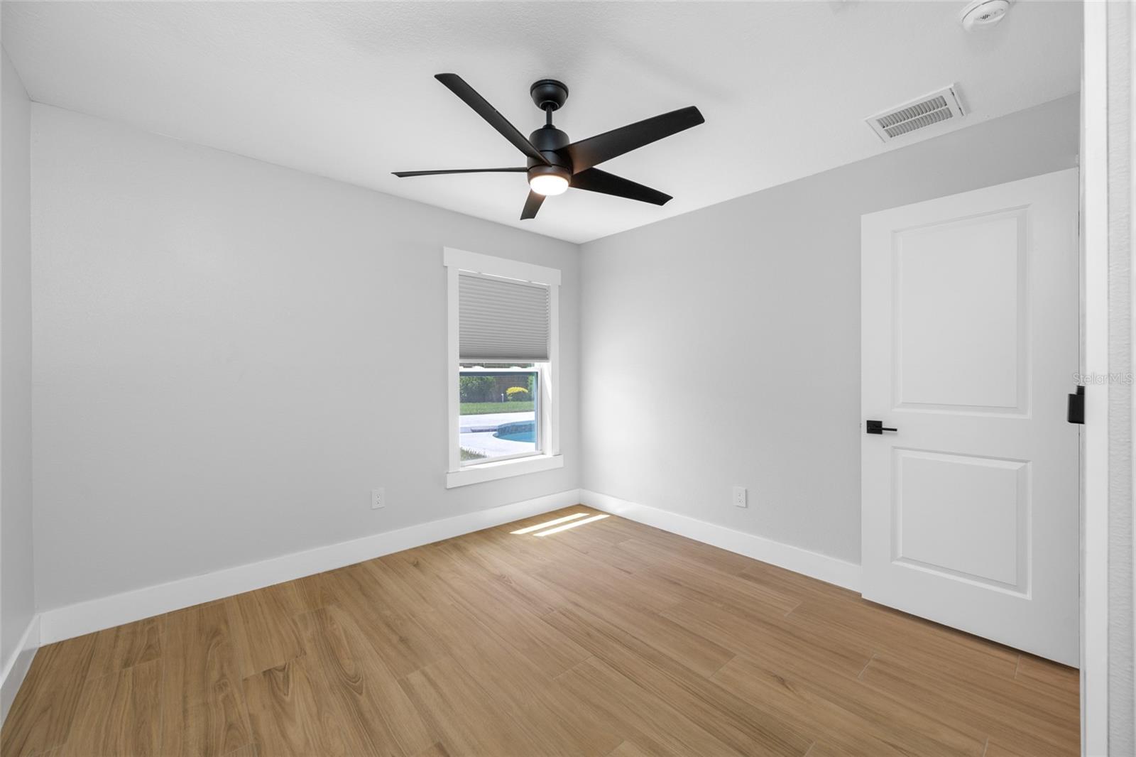 14908 Salamander Pl Property Photo 27