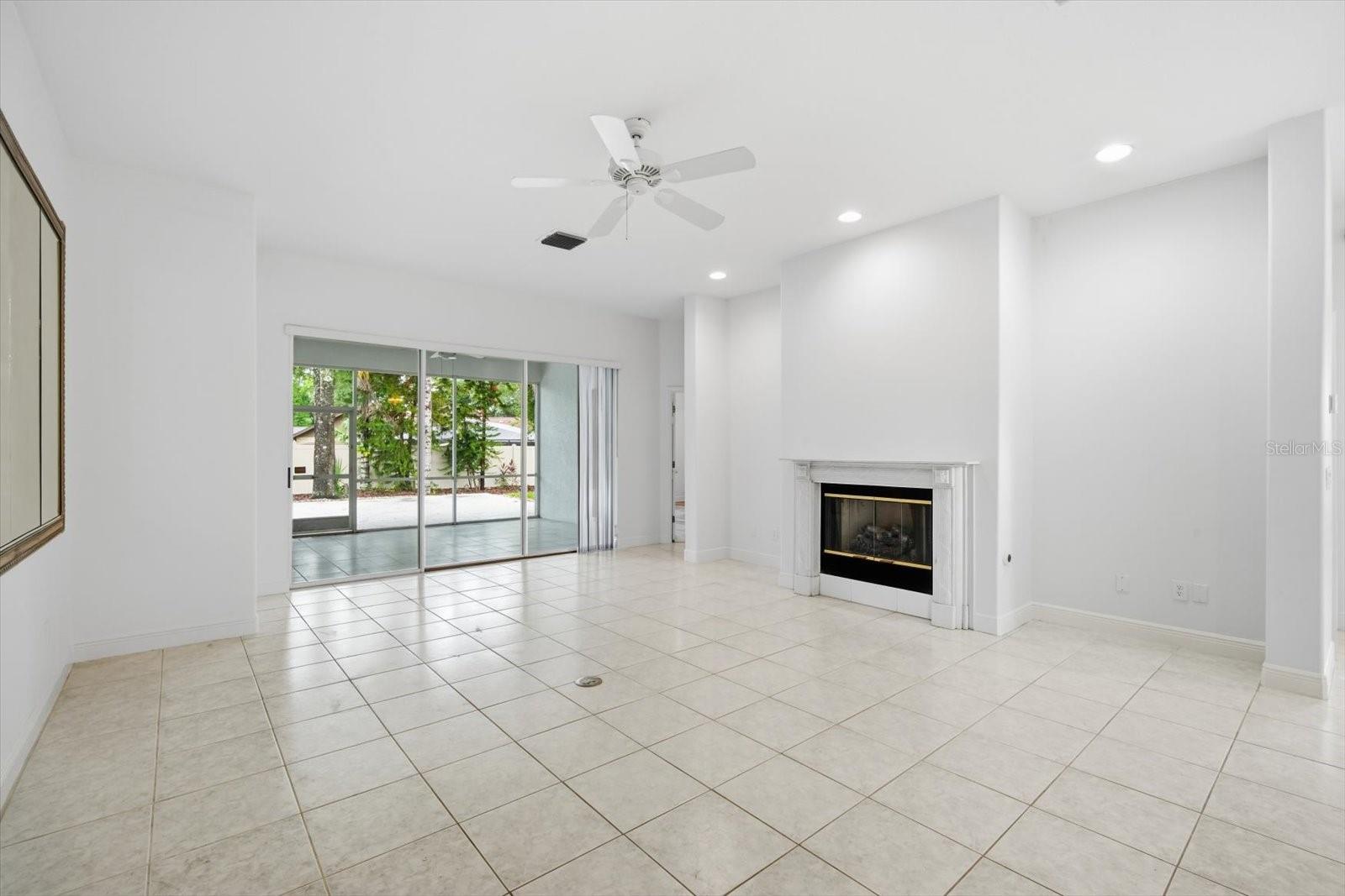 14902 Devonshire Woods Pl Property Photo 6