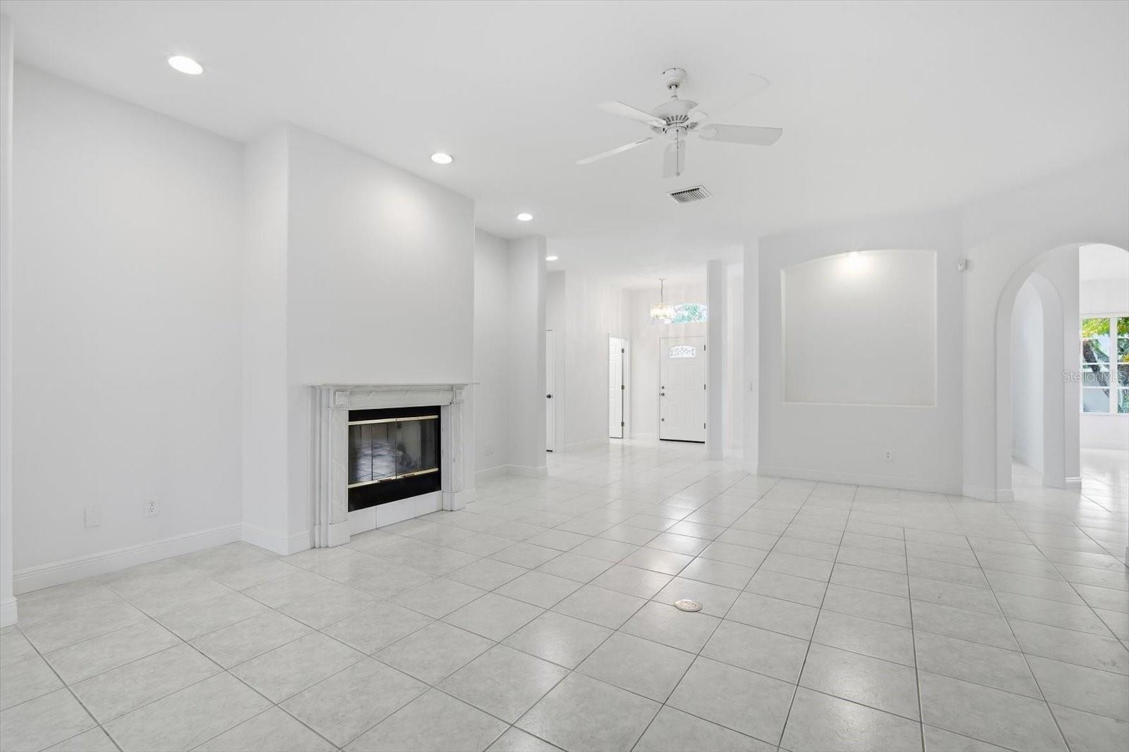 14902 Devonshire Woods Pl Property Photo 7