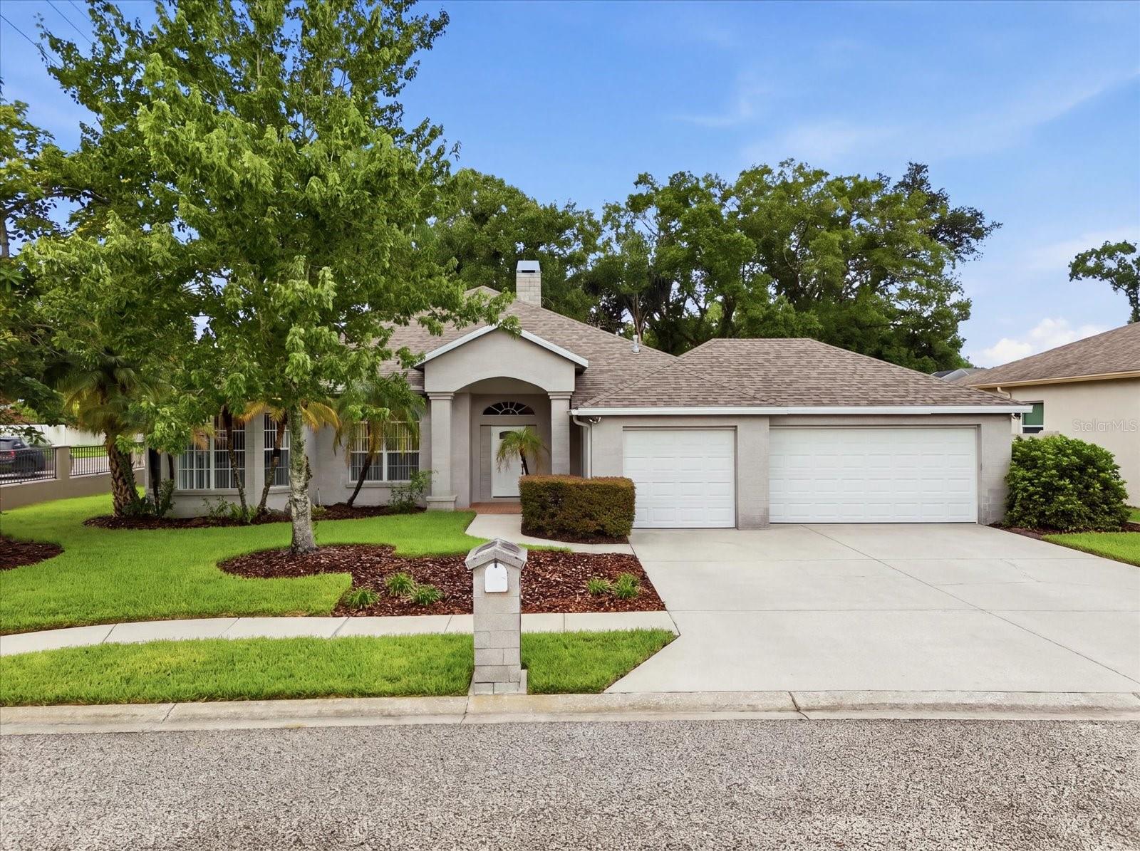 14902 Devonshire Woods Pl Property Photo 36