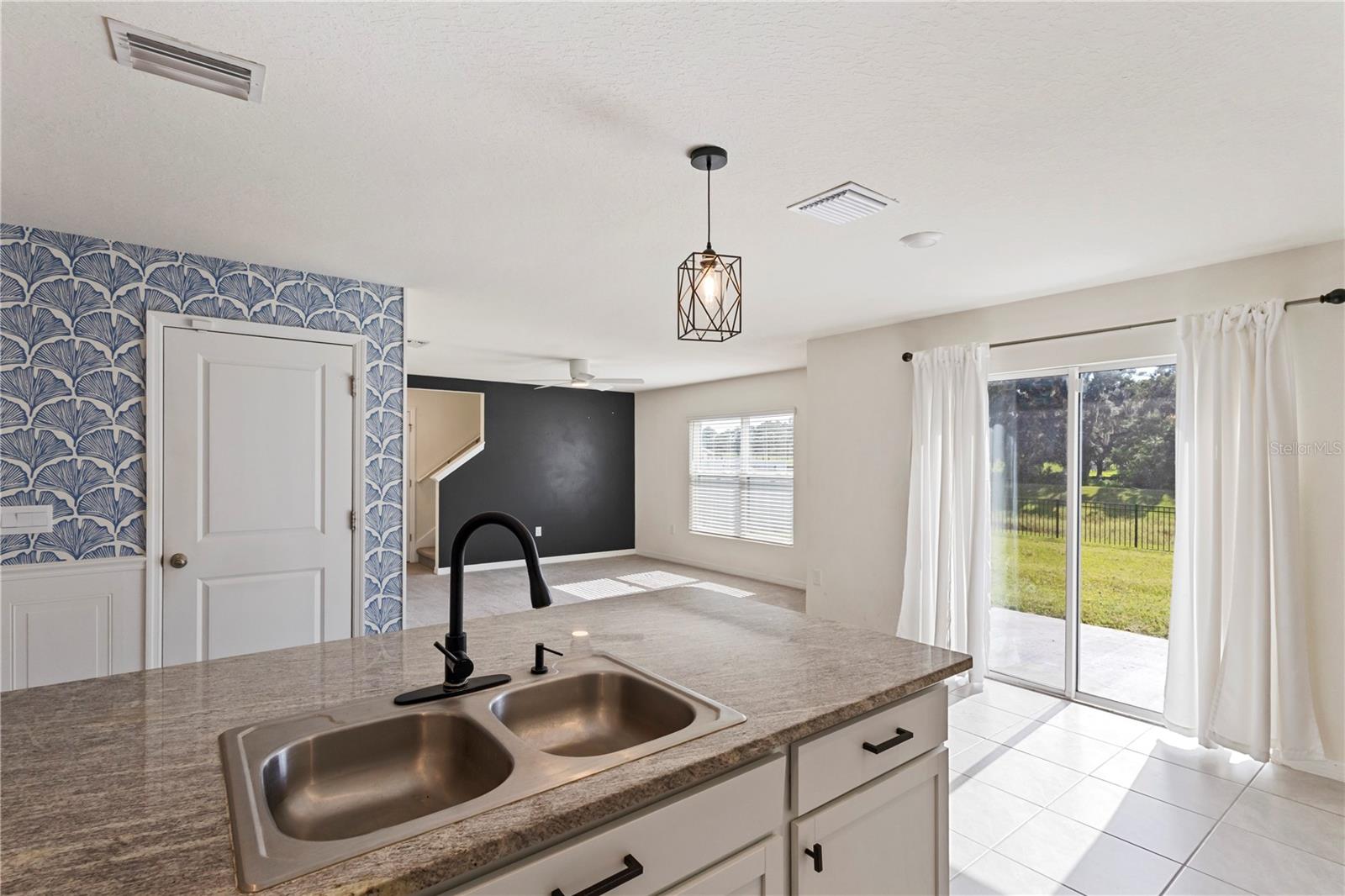 13695 Wineberry Dr Property Photo 6