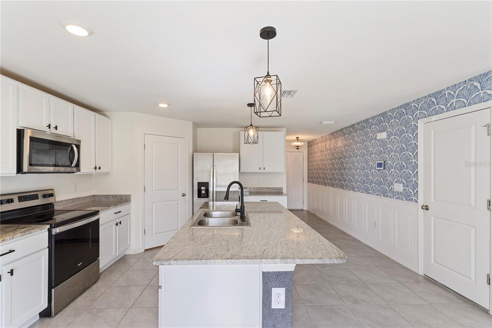 13695 Wineberry Dr Property Photo 10