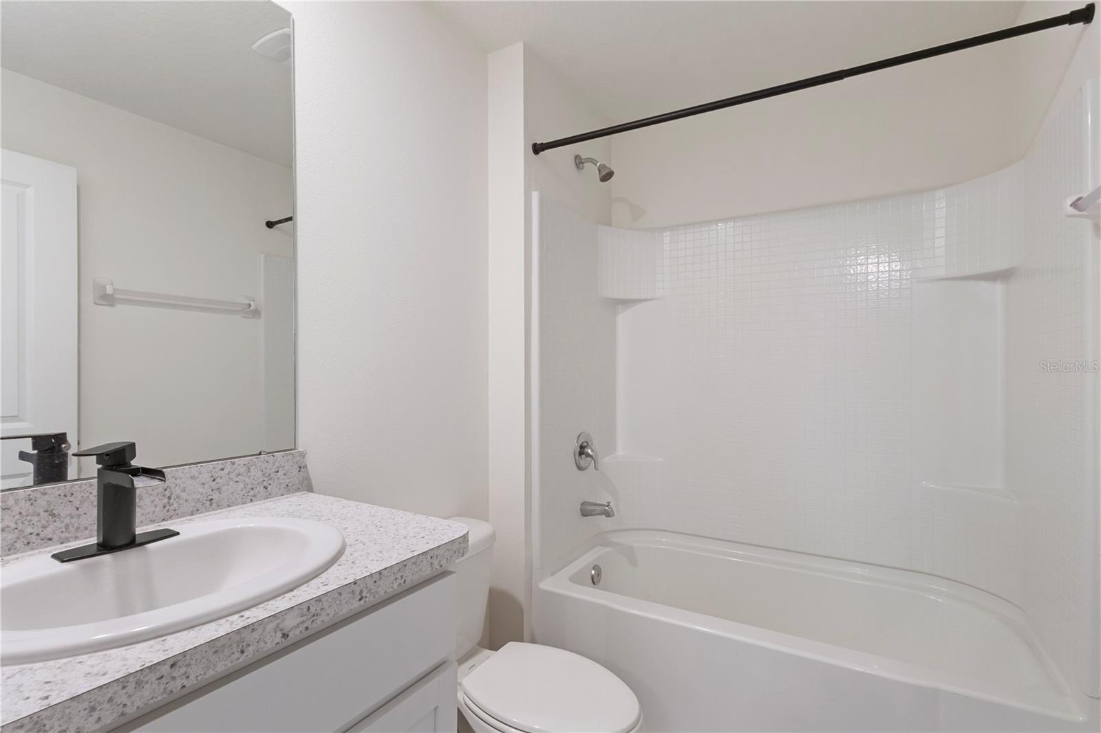 13695 Wineberry Dr Property Photo 16