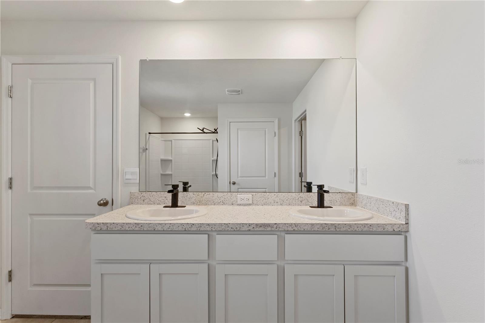 13695 Wineberry Dr Property Photo 21