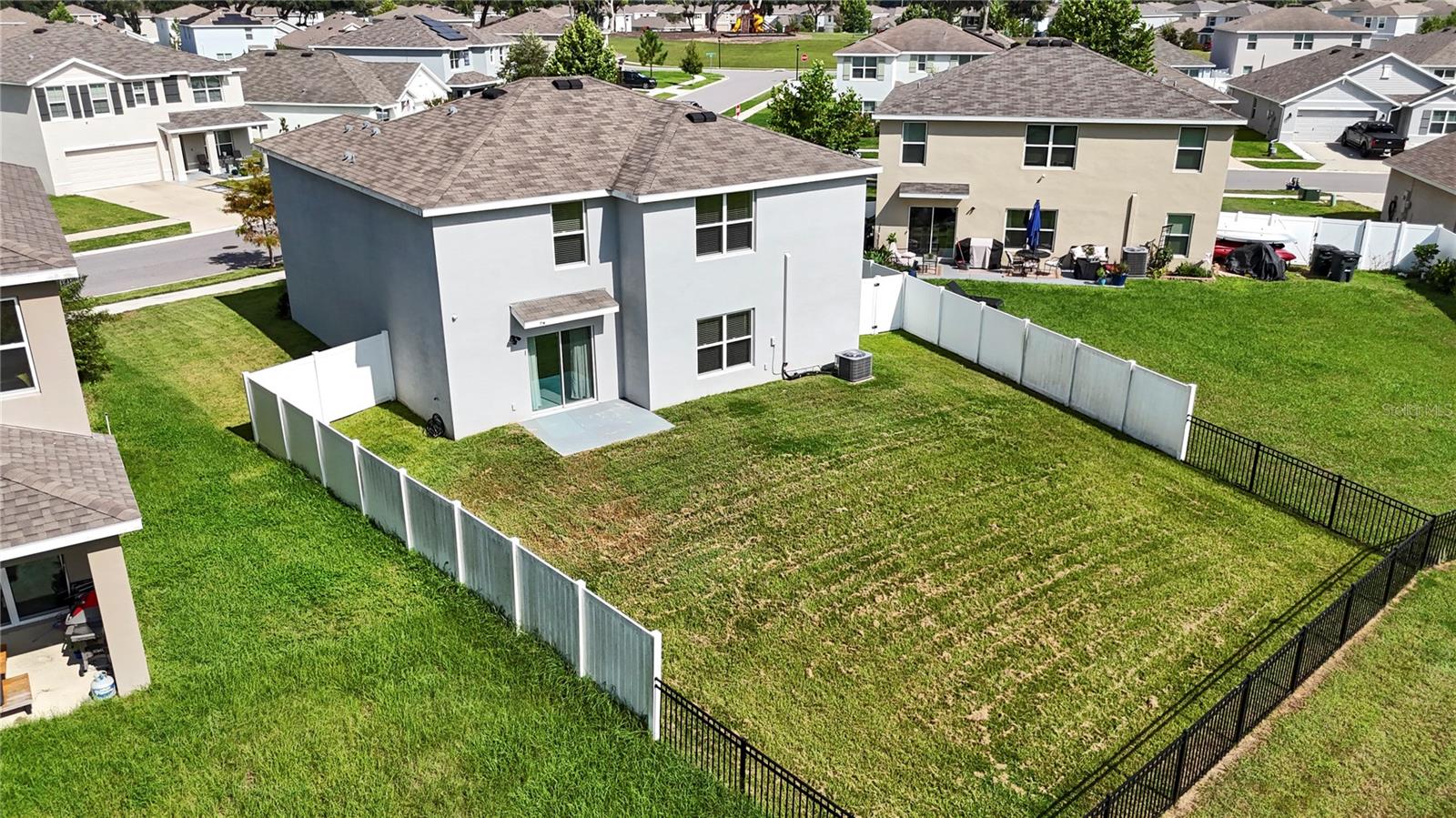 13695 Wineberry Dr Property Photo 32