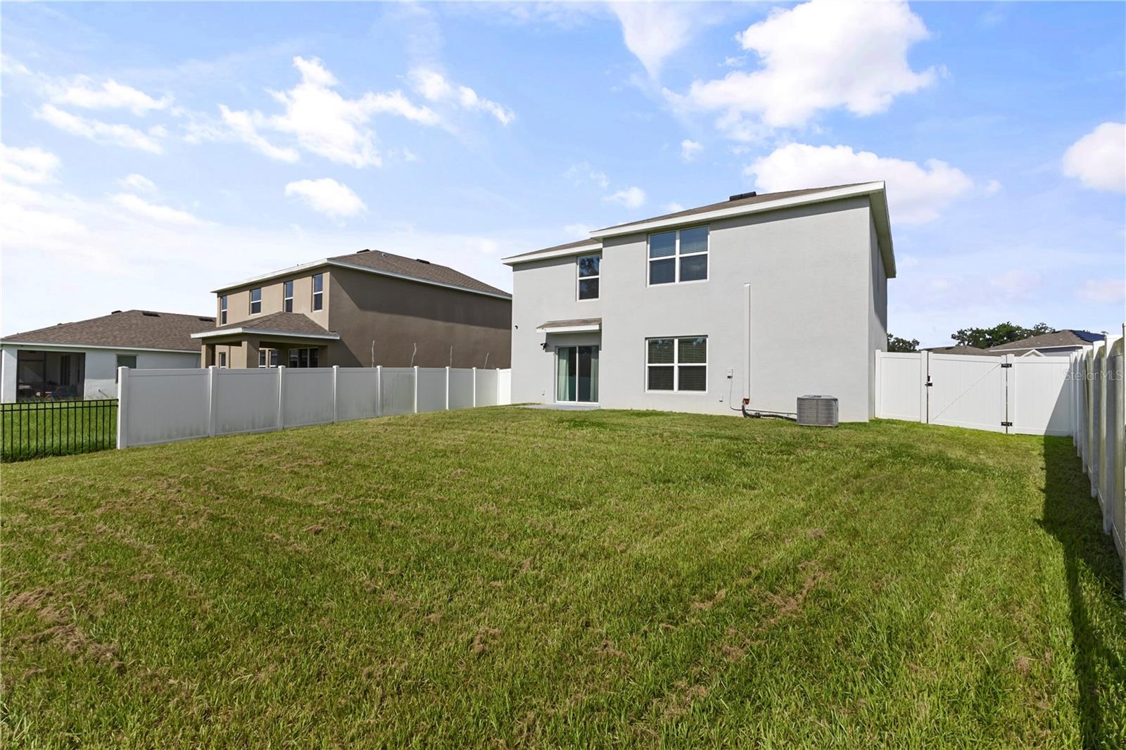 13695 Wineberry Dr Property Photo 40